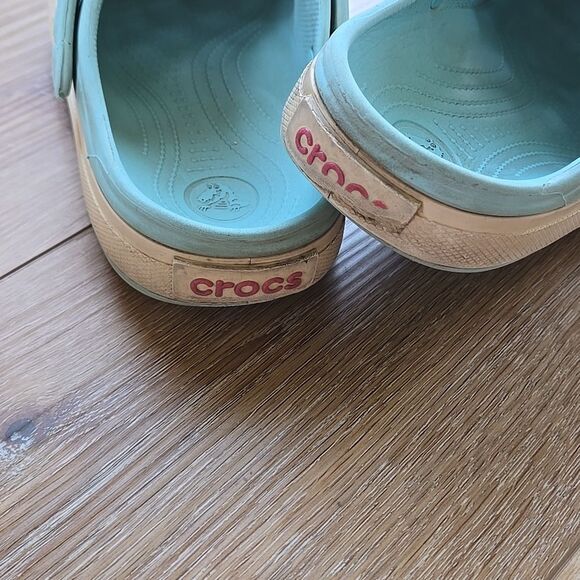 Crocs Light Blue Clogs Pink Accents 1 Watermelon crock charm included Kids Child - Picture 3 of 16